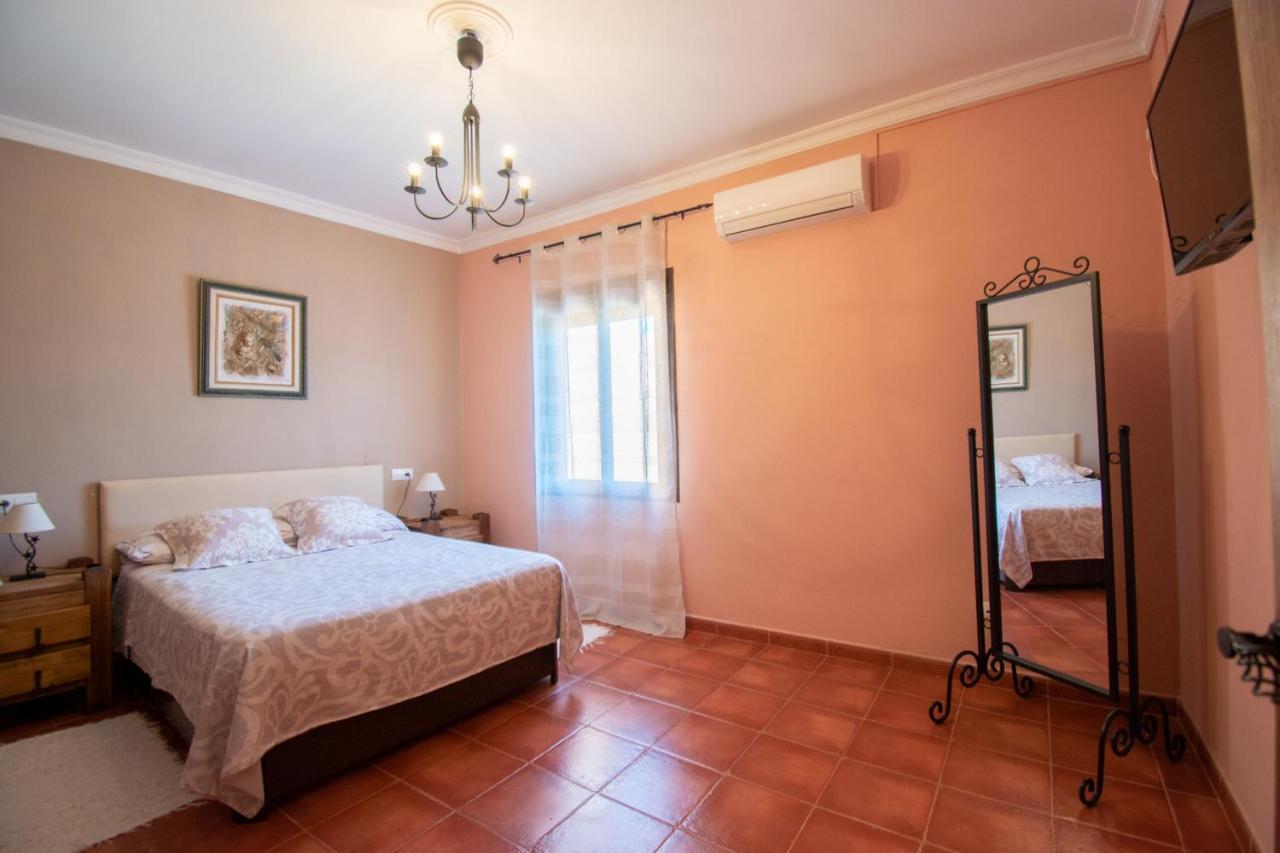 Villa Elisabeth Con Piscina Climatizada Chimenea Y Terraza Арриате Экстерьер фото
