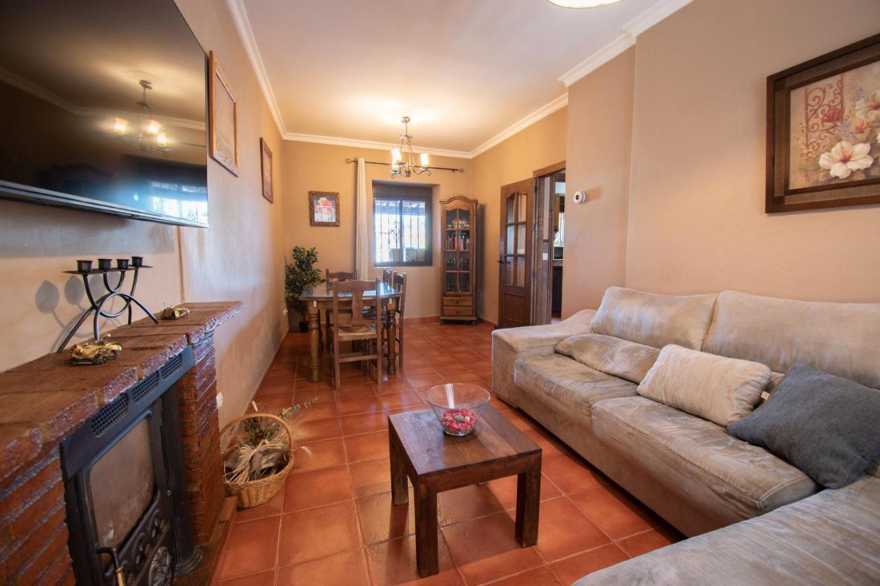 Villa Elisabeth Con Piscina Climatizada Chimenea Y Terraza Арриате Экстерьер фото