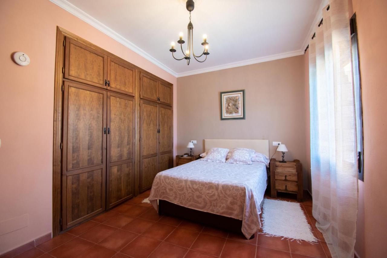 Villa Elisabeth Con Piscina Climatizada Chimenea Y Terraza Арриате Экстерьер фото